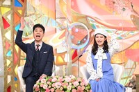 藤井隆と井上咲楽。(c)ABCテレビ