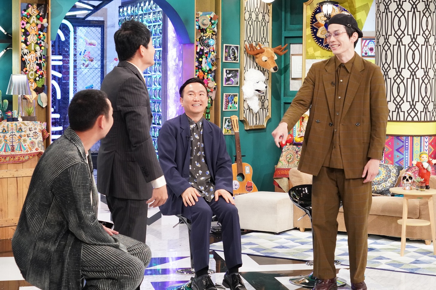 左から千鳥、かまいたち。(c)日本テレビ