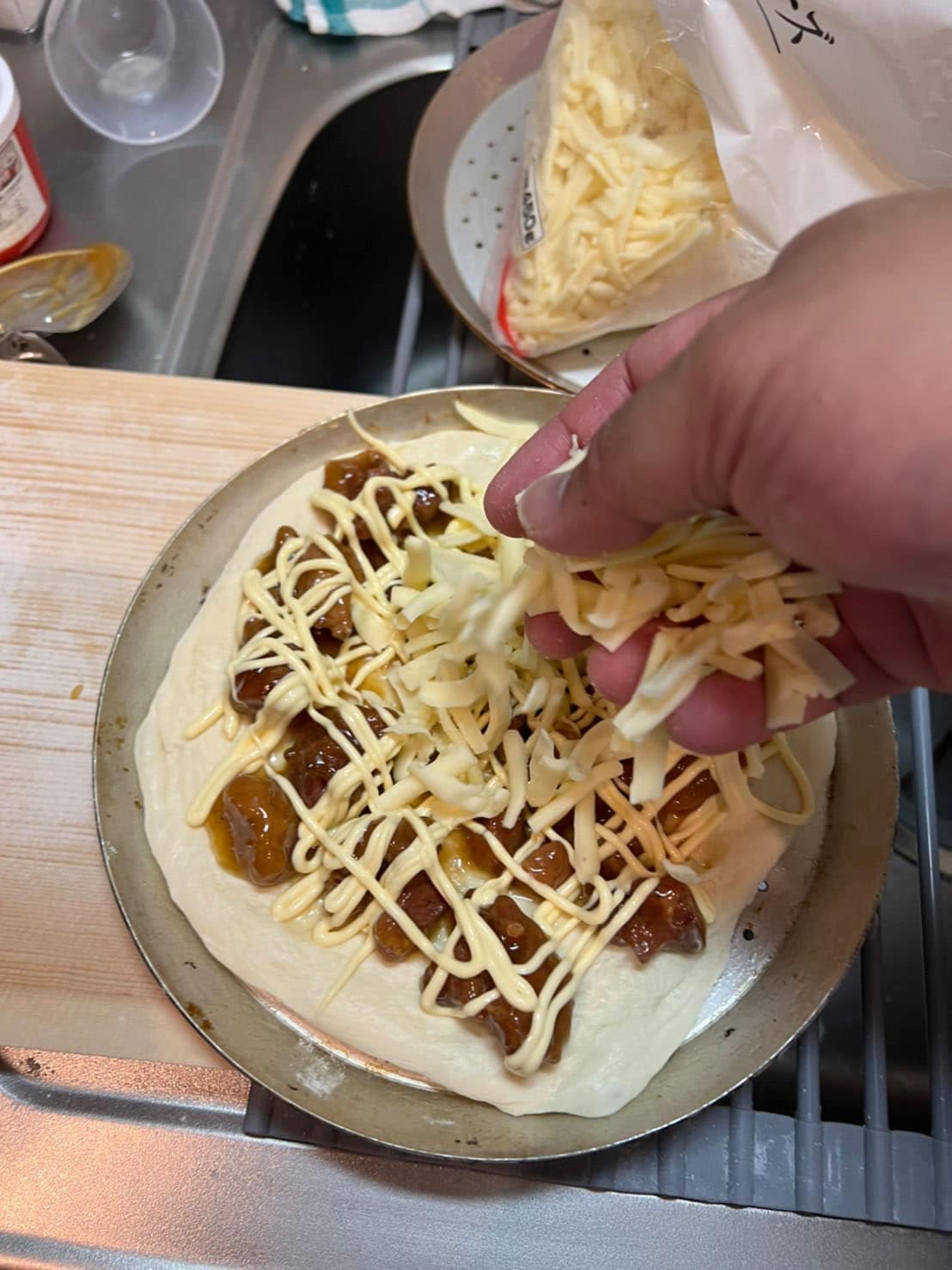 チーズを乗せる。