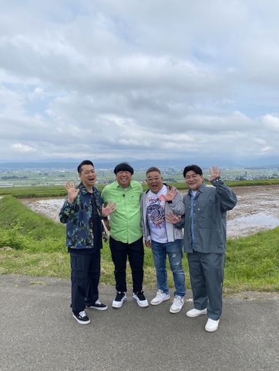 「バナナサンドSP」に出演するバナナマンとサンドウィッチマン。(c)TBS