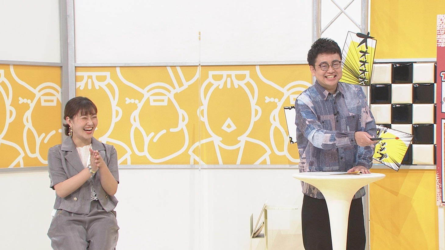 左から村上佳菜子、銀シャリ橋本。(c)読売テレビ