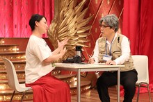 コラボネタを繰り広げる（左から）友近とバッファロー吾郎A。(c)フジテレビ