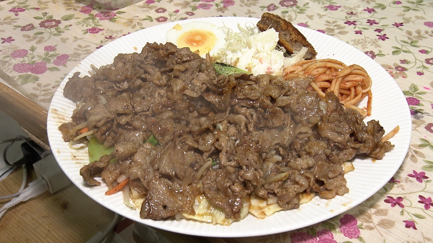 「まじもん！ -この店ほんと、規格外-」のワンシーン。(c)RKB