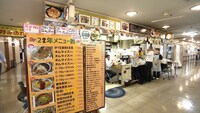「まじもん！ -この店ほんと、規格外-」のワンシーン。(c)RKB