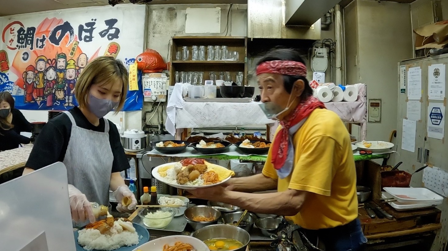 「まじもん！ -この店ほんと、規格外-」のワンシーン。(c)RKB