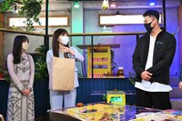 （左から）齊藤京子、ヒコロヒー、竹内涼真。(c)テレビ朝日