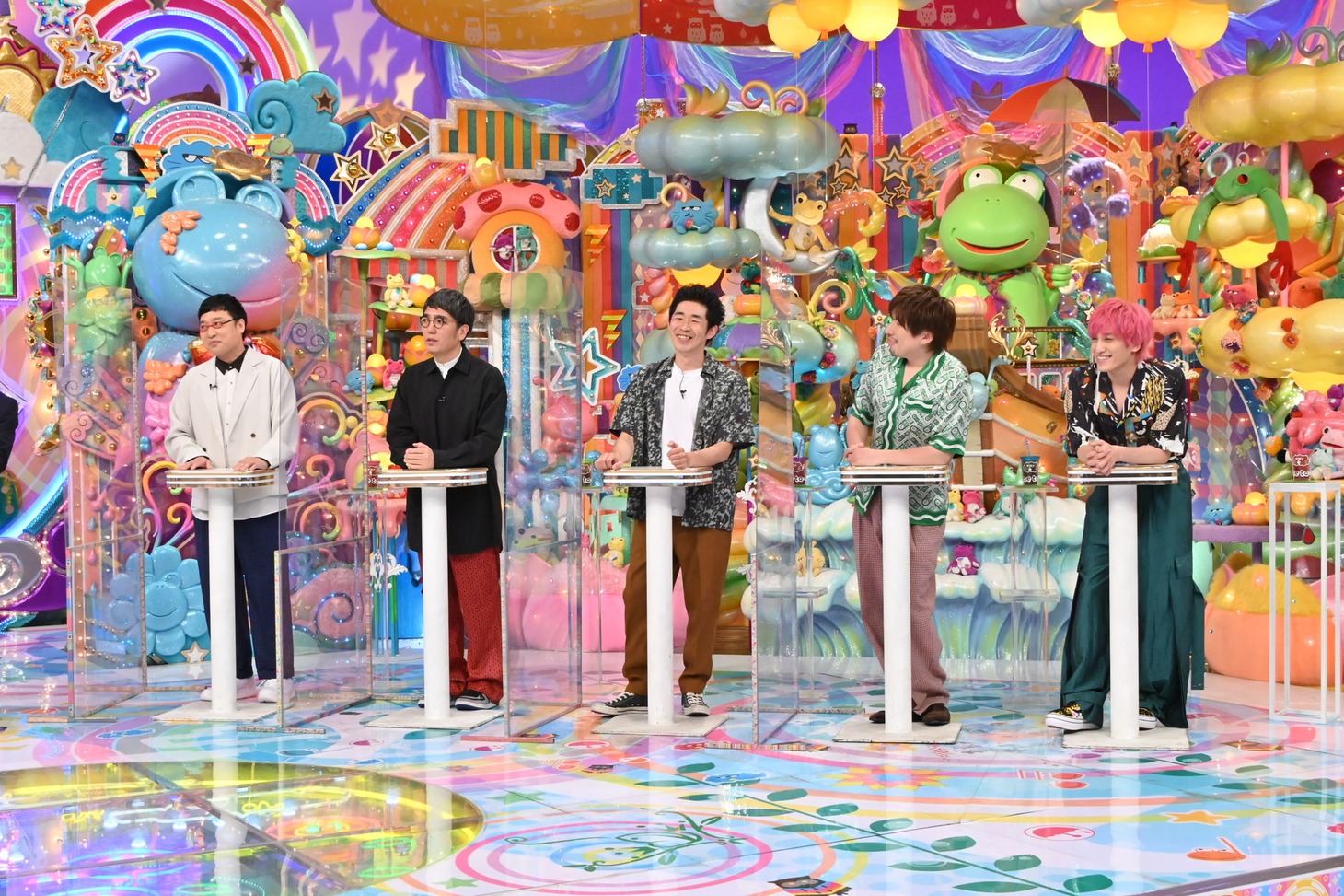 （左から）南海キャンディーズ山里、おぎやはぎ小木、しずるKAƵMA、EXIT。(c)テレビ朝日