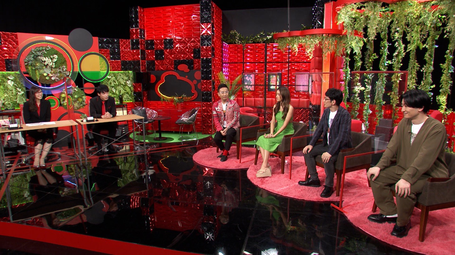 「妄想会計」スタジオの様子。(c)テレビ朝日