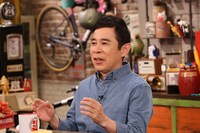 ナインティナイン岡村 (c)カンテレ