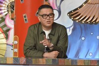 シソンヌ長谷川 (c)読売テレビ