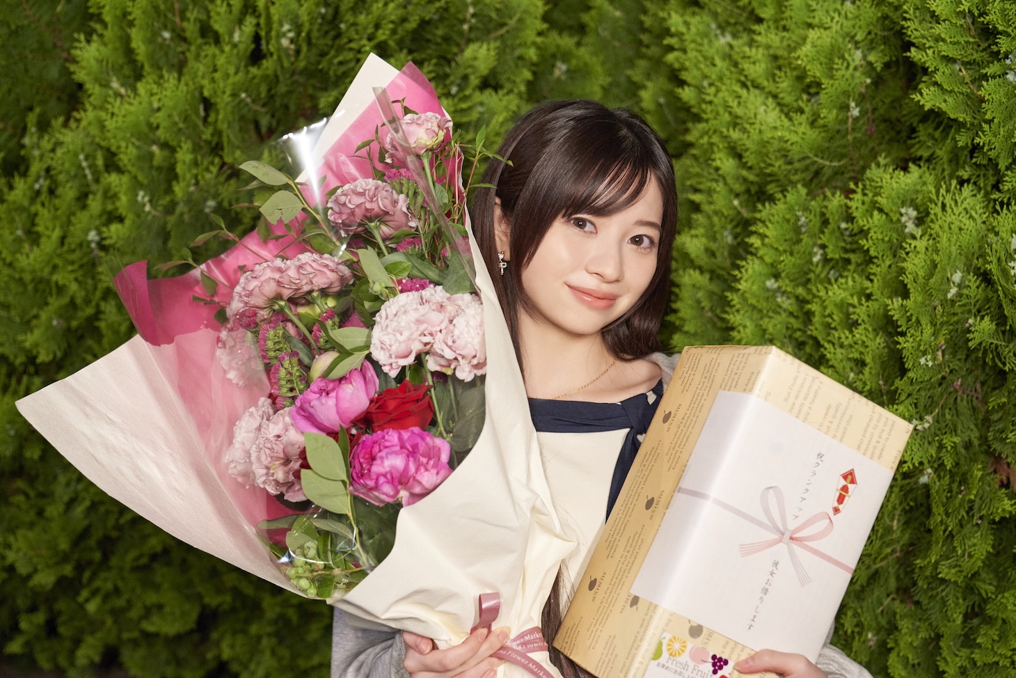 「彼女、お借りします」のクランクアップを迎えた桜田ひより。(c)ABCテレビ
