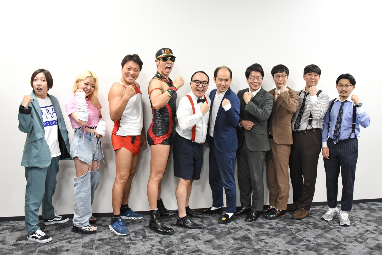 左からエルフ、ネオ☆健康ボーイズ、トレンディエンジェル、男性ブランコ、オズワルド。