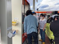 「霜降り明星のあてみなげ」より。(c)静岡朝日テレビ