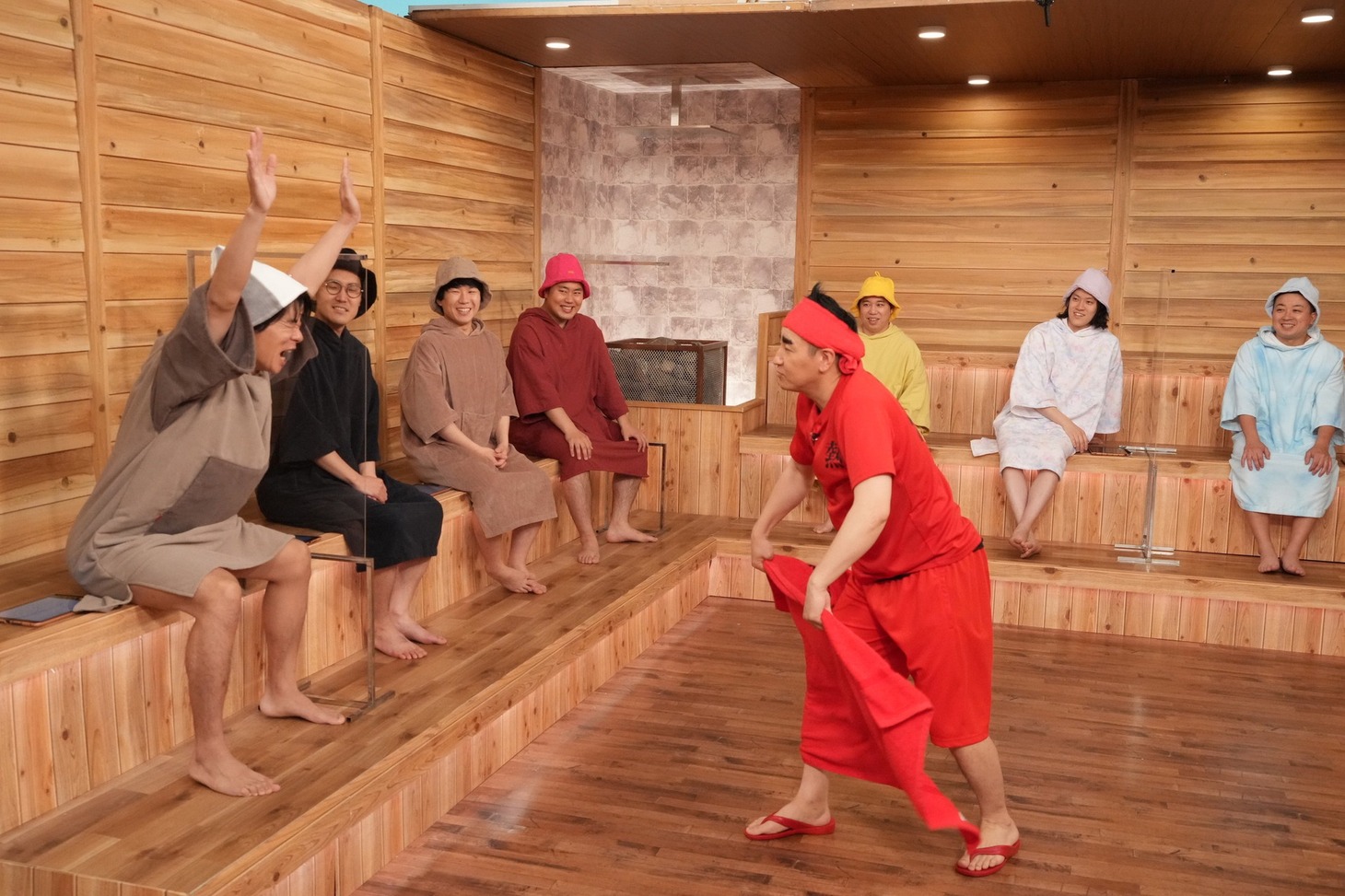 「全員でととのえろ！バズりサウナ」(c)フジテレビ