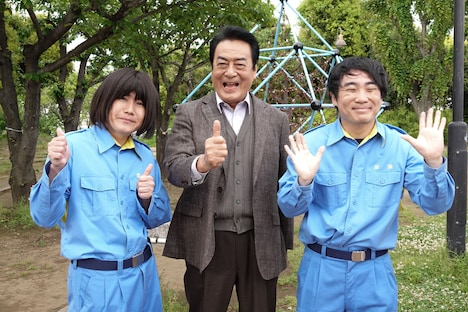 ランジャタイと主演の高橋英樹（中央）。