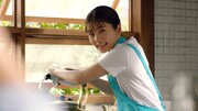 CM「やかんの麦茶 夏の一杯」編より。