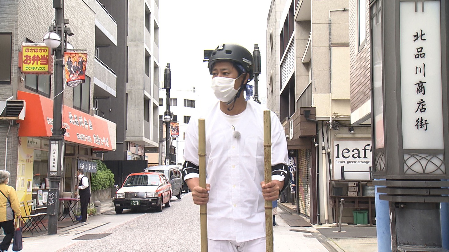 「パンサー尾形の竹馬散歩」より。