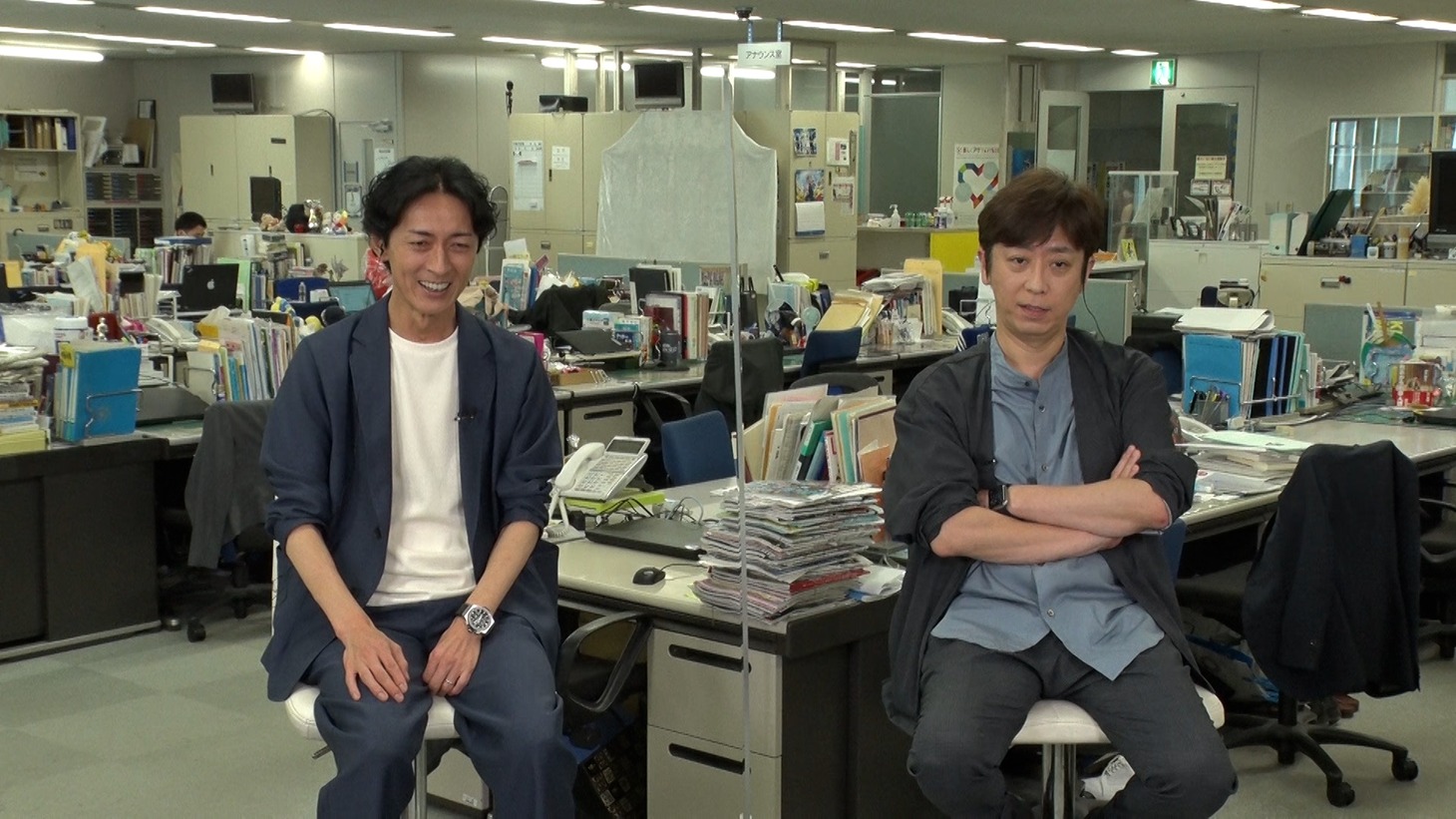 左から、ナインティナイン矢部、フットボールアワー後藤。(c)フジテレビ