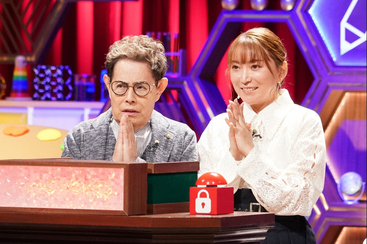 左から加藤茶、加藤綾菜。(c)日本テレビ