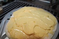 前日に仕込んでおいた、大鶴肥満お手製カスタード。（撮影：檜原洋平）