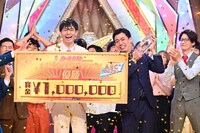 「第43回ABCお笑いグランプリ」で優勝したカベポスター。(c)ABCテレビ