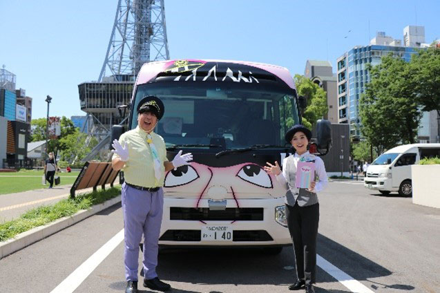 バナナマン日村（左）が運転手の「ひむバス！」。