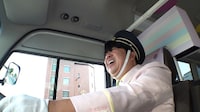 ひむバス運転手のバナナマン日村。