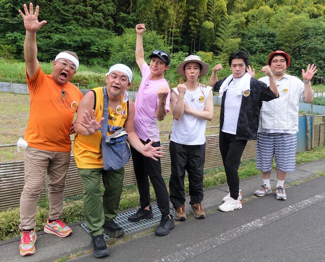 左から、サンドウィッチマン、東山紀之、北山宏光、マヂカルラブリー。(c)テレビ朝日