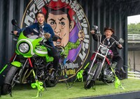 左から、鈴木紗理奈、ハンバーグ師匠。(c)スカパー！