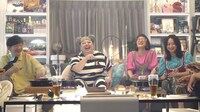 「櫻井・有吉THE夜会」に出演する（左から）パンサー向井、渡辺直美、スパイク。(c)TBS