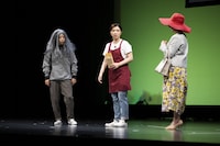 イベント内で行われたコントの様子。