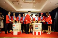 ひろしまブランドショップTAUの10周年記念イベントの様子。