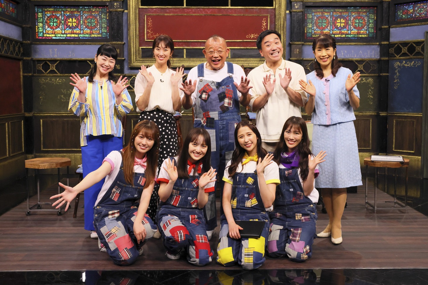「桃色つるべ」の出演者。(c)関西テレビ
