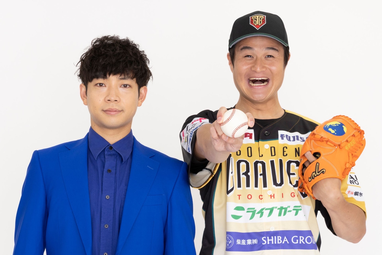 ティモンディ。右が高岸、左が前田。