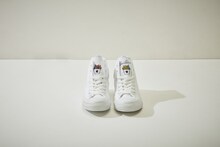 「ALL STAR COLORS R HI【アーティストプリント：ヒコロヒー】」