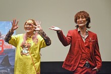 左からぱーてぃーちゃん・金子きょんちぃ、ぱーてぃーちゃん・すがちゃん最高No.1。