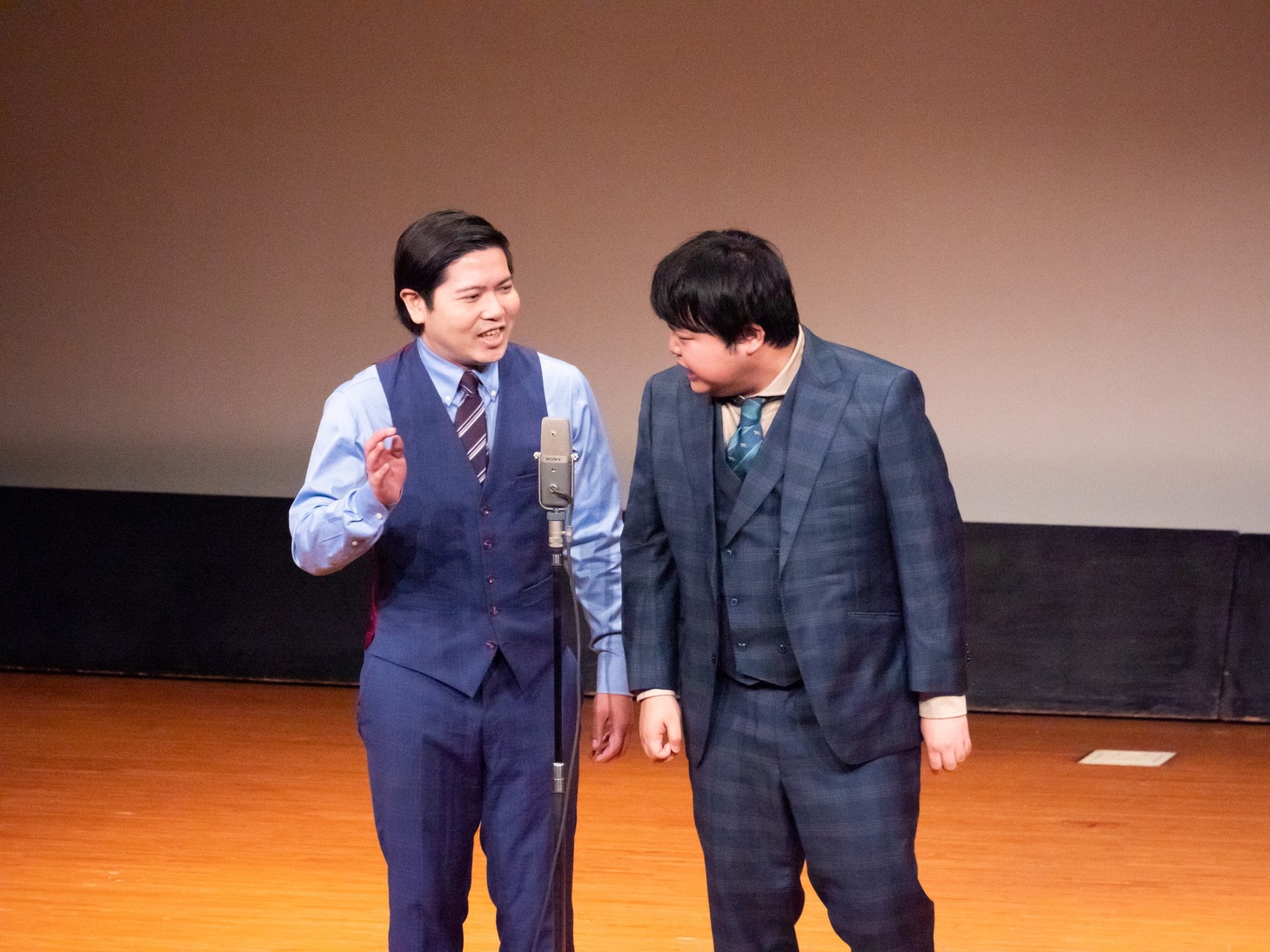 前回の「極立漫才都市」の様子。小虎。