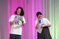 霜降り明星・粗品とぼる塾あんり。(c)Disney