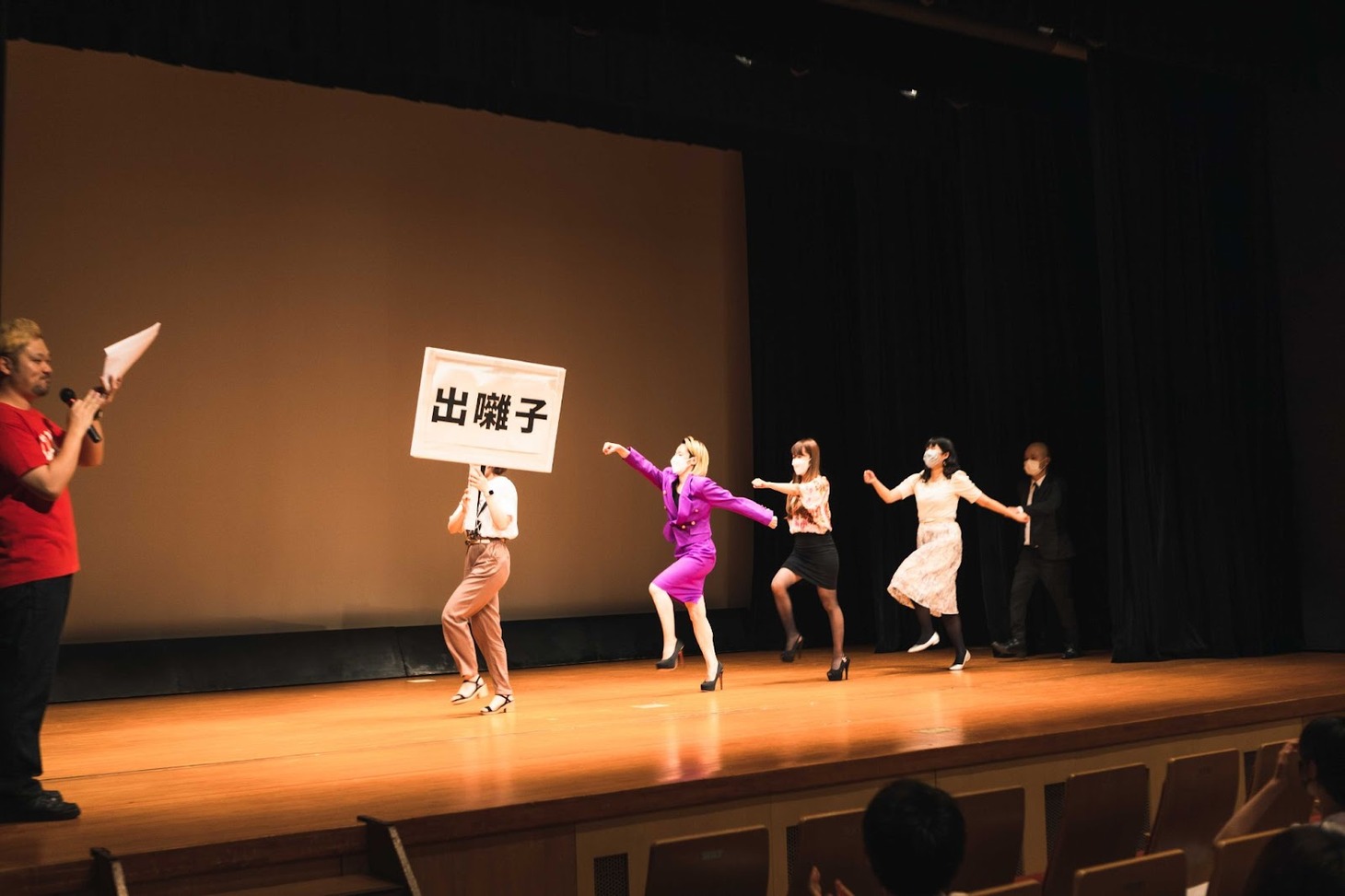 入場する芸人たち。（撮影：杉本大希）