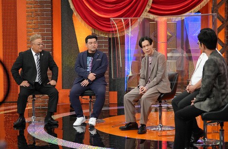 左から、サンドウィッチマン、ハライチ岩井、アンタッチャブル。(c)テレビ朝日