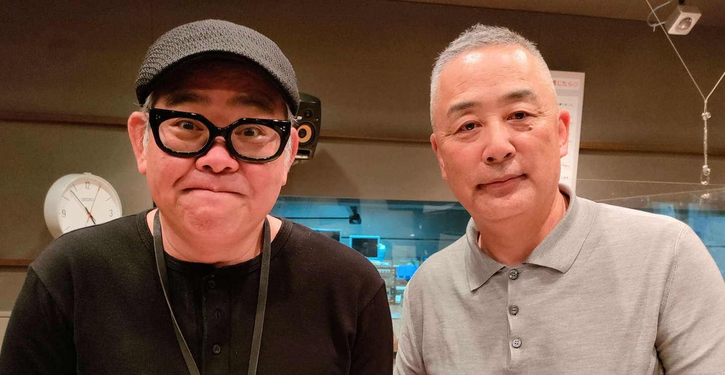 兵動大樹（左）と岡本昭彦社長（右）。(c)ABCラジオ