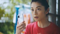 ワイモバイルの新CM「家族はいいのだ」編より。