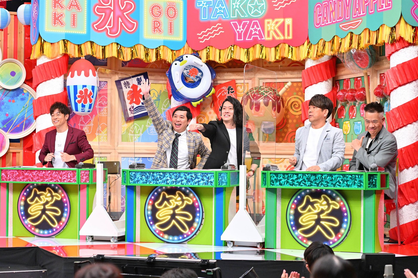 「オールザッツ漫才 真夏のゴールデンSP」にゲスト出演する陣内智則、霜降り明星、FUJIWARA（左から）。