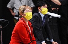 応援団のハナイチゴ。