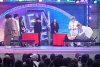 はこね男子と特服チームによる「マジガマン」対決のワンシーン。(c)フジテレビ