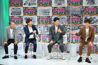 左からアキナ、小籔千豊、陣内智則。