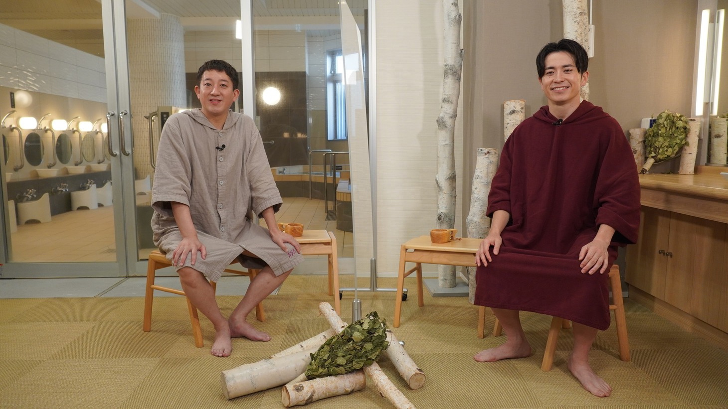 左からサバンナ高橋、オリエンタルラジオ藤森。