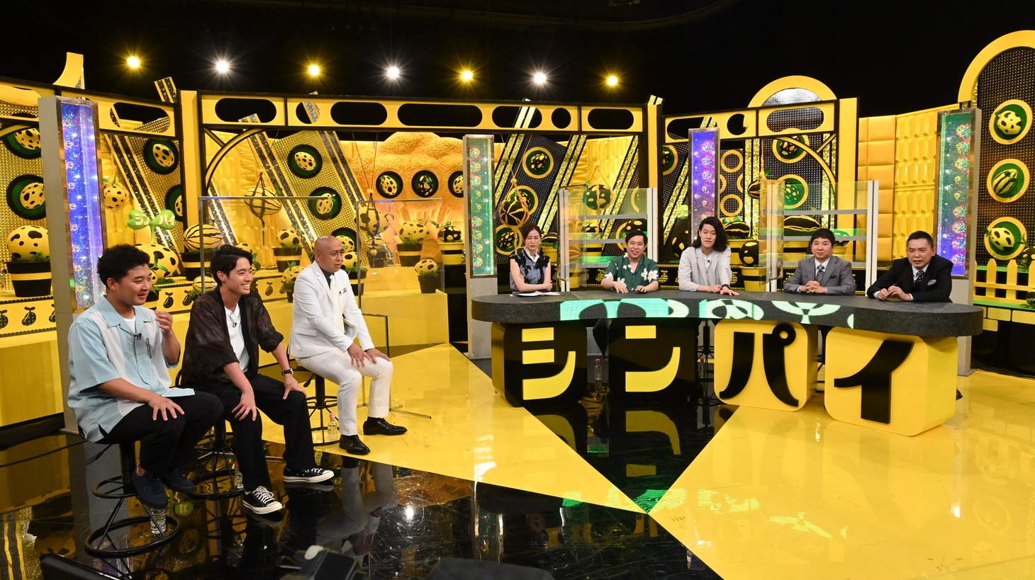 スタジオの様子。(c)テレビ朝日