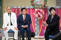 左から錦鯉、渡辺大知。(c)日本テレビ