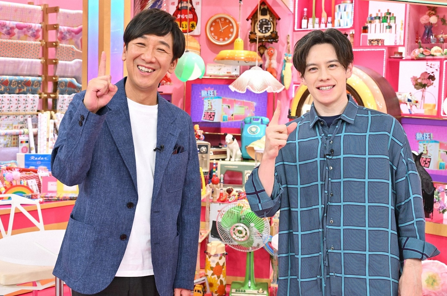 左から、東京03飯塚、ウエンツ瑛士。(c)TBS